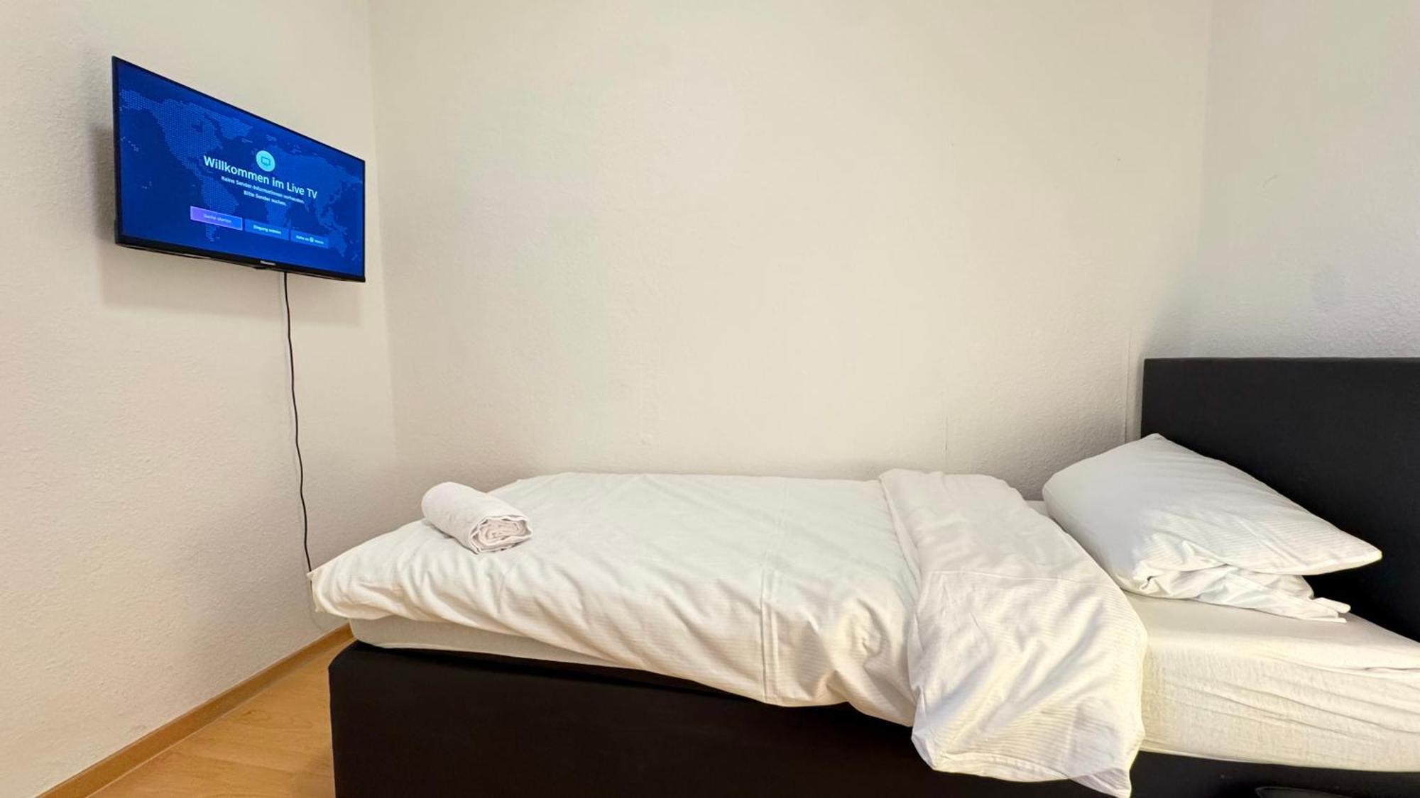Apartments Im Herzen Von Neumuenster Innenstadt & Hbf Fusslaeufig, Mit Privatparkplatz Екстер'єр фото