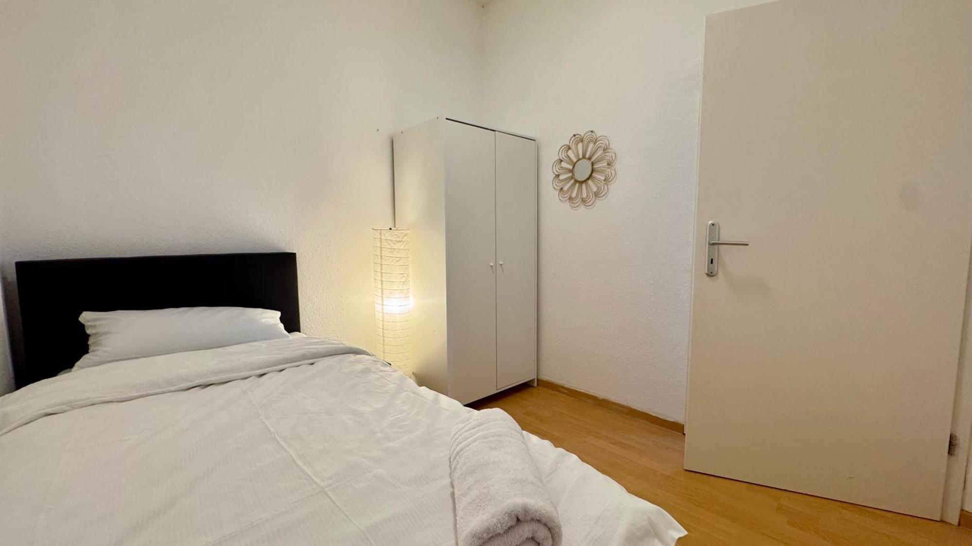 Apartments Im Herzen Von Neumuenster Innenstadt & Hbf Fusslaeufig, Mit Privatparkplatz Екстер'єр фото