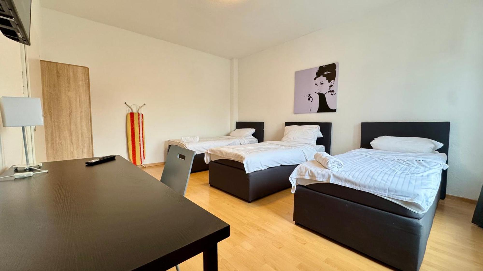 Apartments Im Herzen Von Neumuenster Innenstadt & Hbf Fusslaeufig, Mit Privatparkplatz Екстер'єр фото