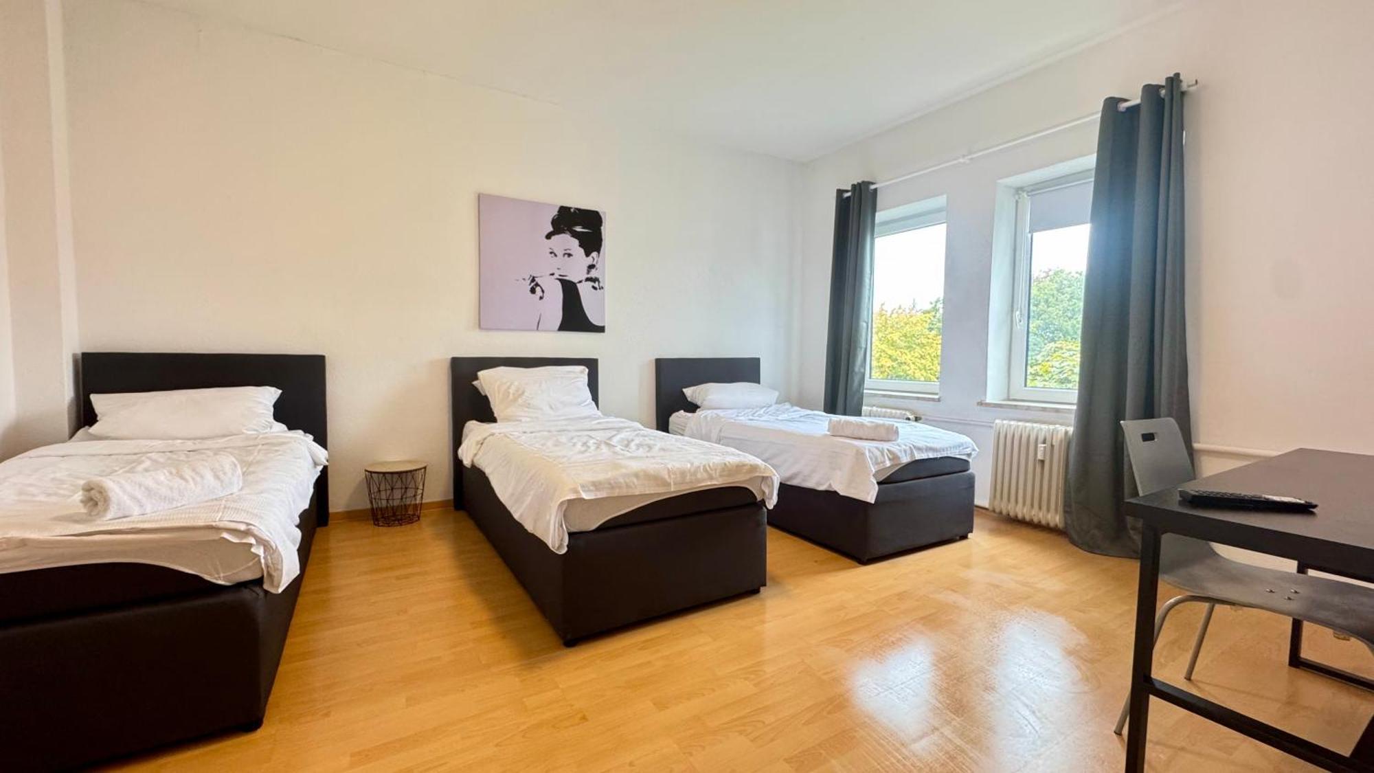 Apartments Im Herzen Von Neumuenster Innenstadt & Hbf Fusslaeufig, Mit Privatparkplatz Екстер'єр фото