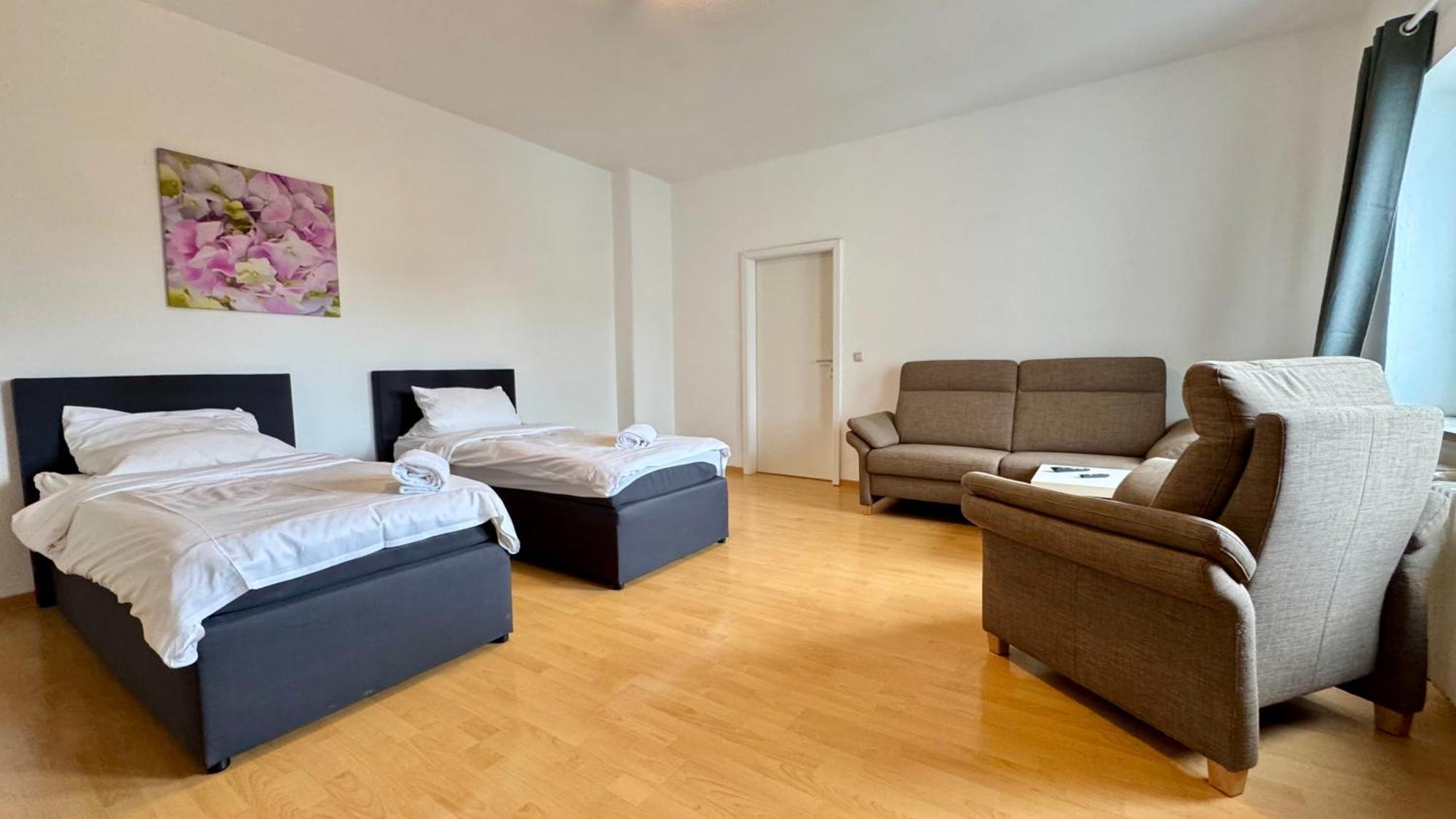 Apartments Im Herzen Von Neumuenster Innenstadt & Hbf Fusslaeufig, Mit Privatparkplatz Екстер'єр фото