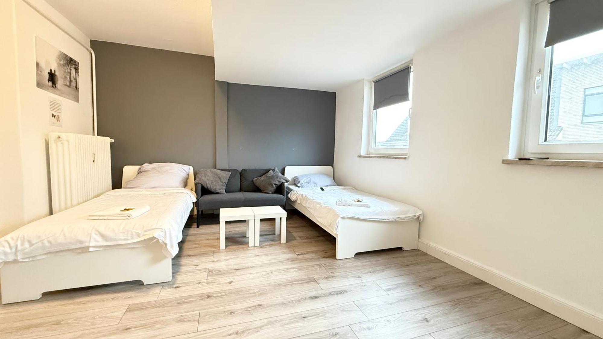 Apartments Im Herzen Von Neumuenster Innenstadt & Hbf Fusslaeufig, Mit Privatparkplatz Екстер'єр фото